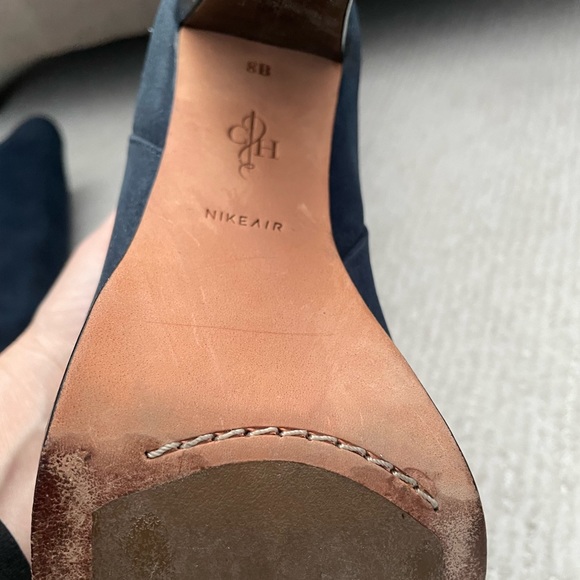 Knee high blue nubuck high heel boot.  Cole Haan. Size 8 - Picture 2 of 11